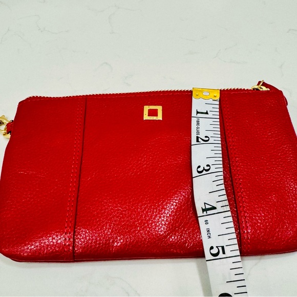 LODIS Olivia Red Italian Leather Zip Closure Wristlet With Credit Card Wallet - Picture 5 of 6